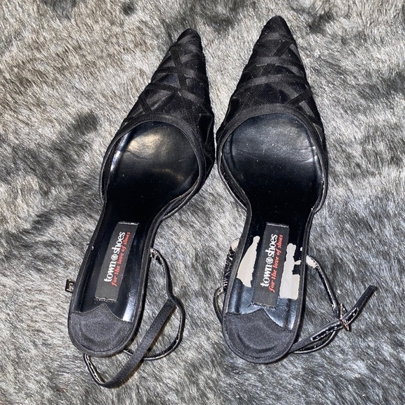 Town Shoes Black sheer satin Kitten Heels Sz 6.5 - Picture 3 of 8